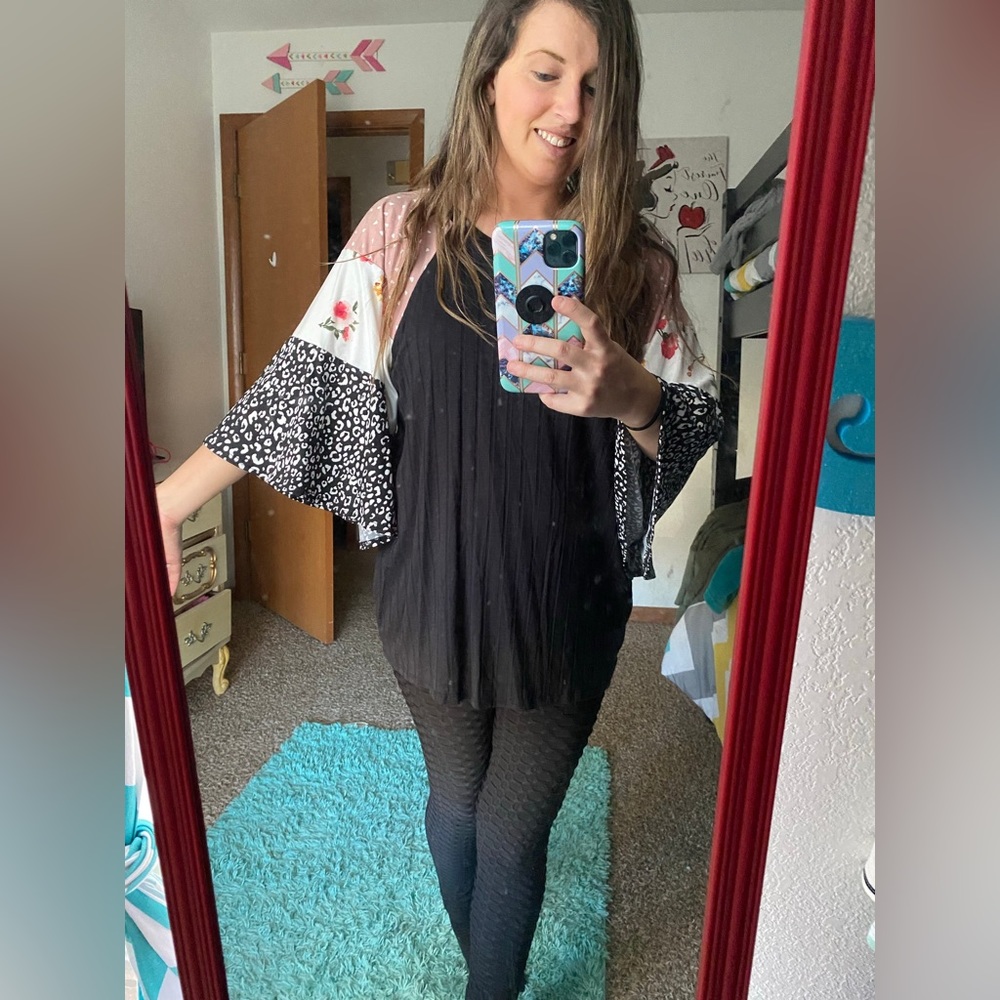 Black floral top
